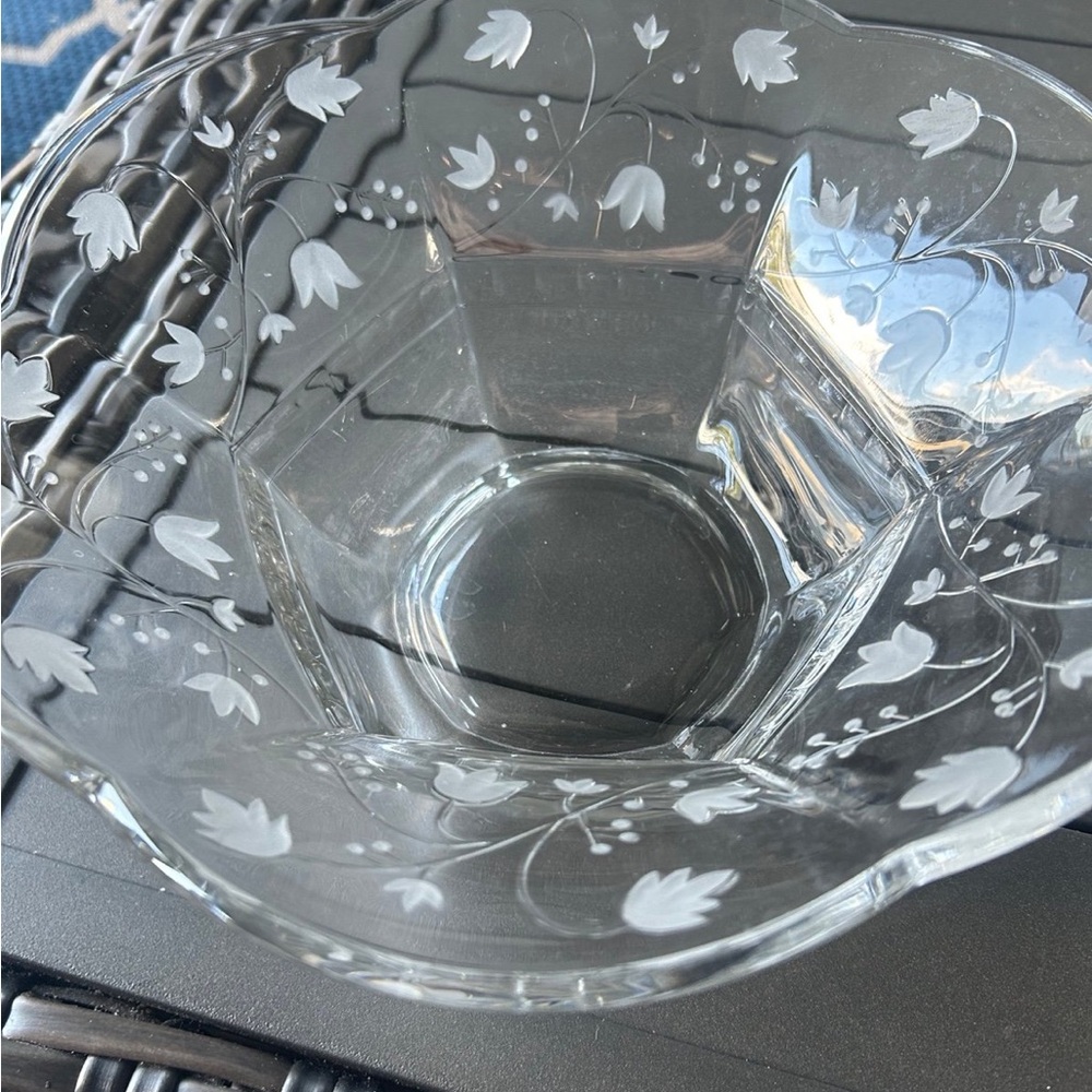 Etched Glass Serving Bowl with Floral Vine Pattern